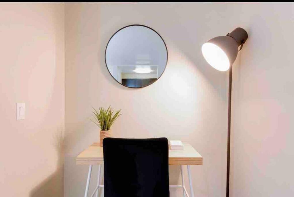 The Nest A Spacious 1 Bedroom Apartment With A Pool View Los Angeles Bagian luar foto