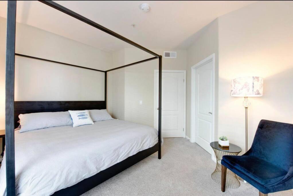 The Nest A Spacious 1 Bedroom Apartment With A Pool View Los Angeles Bagian luar foto