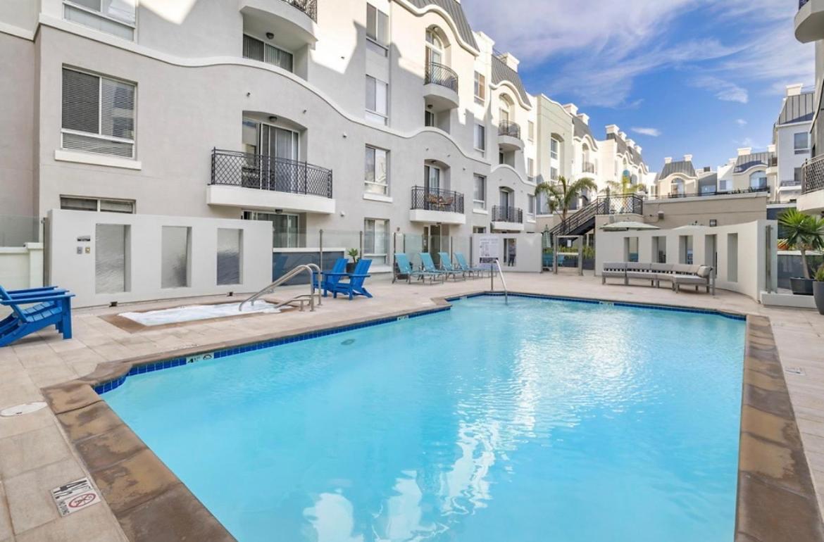 The Nest A Spacious 1 Bedroom Apartment With A Pool View Los Angeles Bagian luar foto